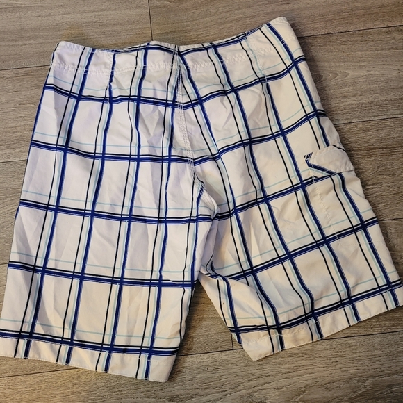 2 Pair Swimtrunks - Picture 13 of 15
